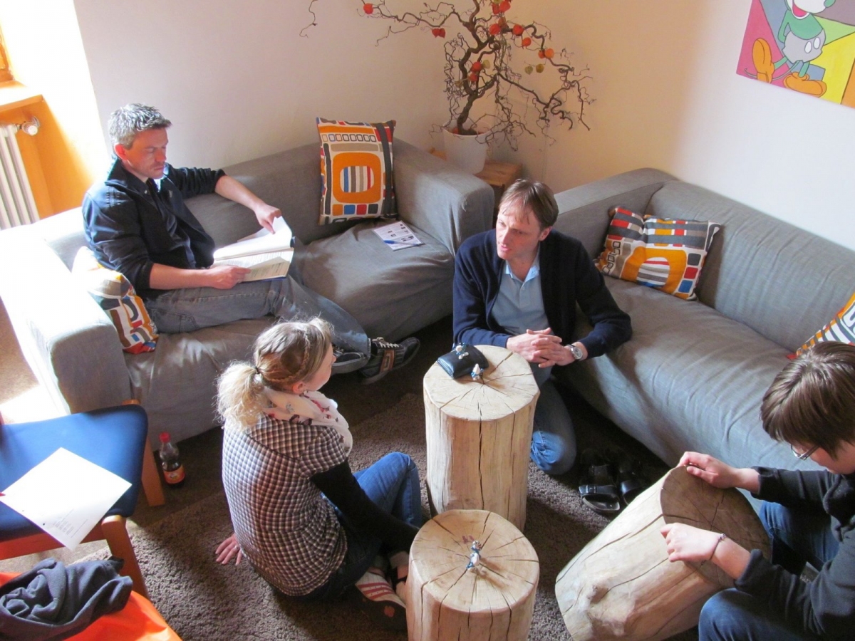 Gruppe im Seminarraum