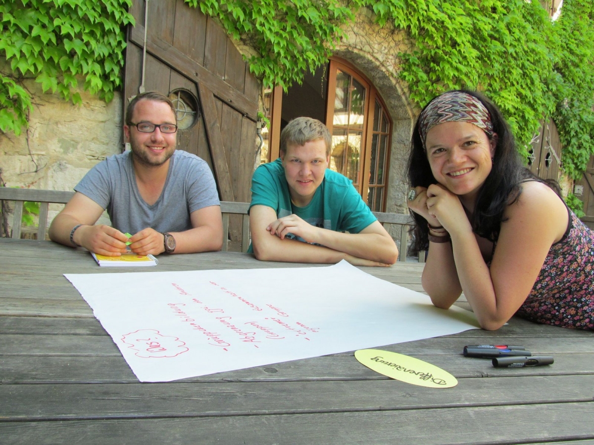 Seminararbeit im Innenhof