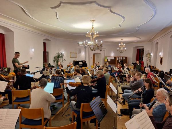 Orchester im Rittersaal